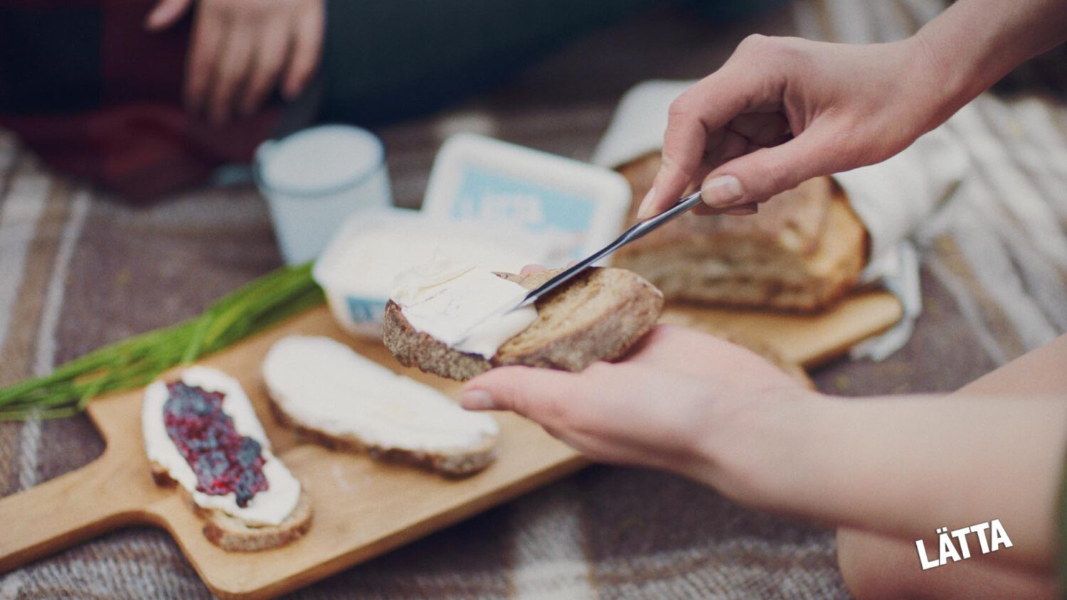 Harvest Digital Agriculture - LÄTTA // LÄTTA MIT SKYR