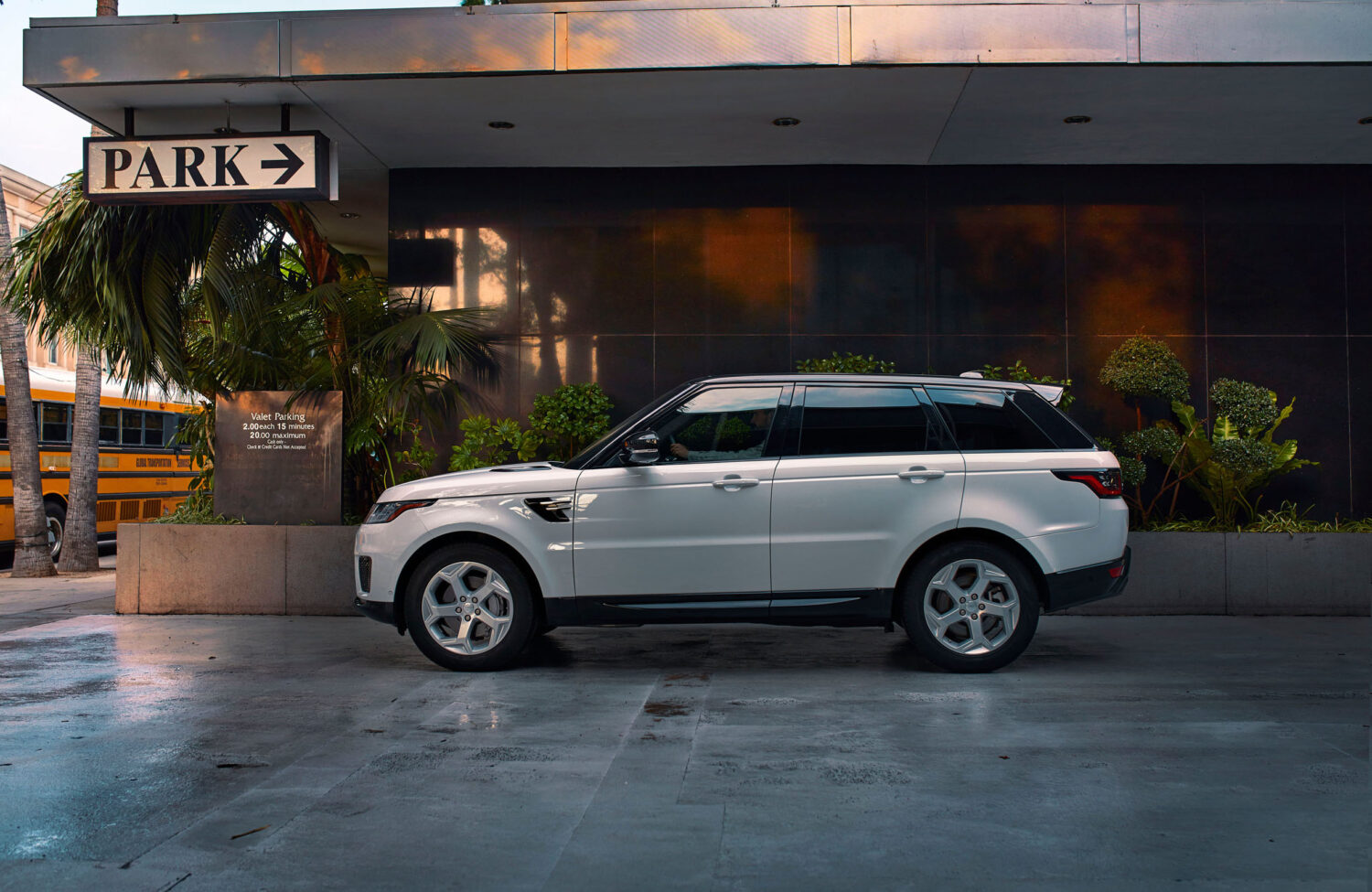 Harvest Digital Agriculture - Photo Series // Beverly Hills Range Rover Harvest Digital Agriculture - Photo Series // Beverly Hills Range Rover - Retouching