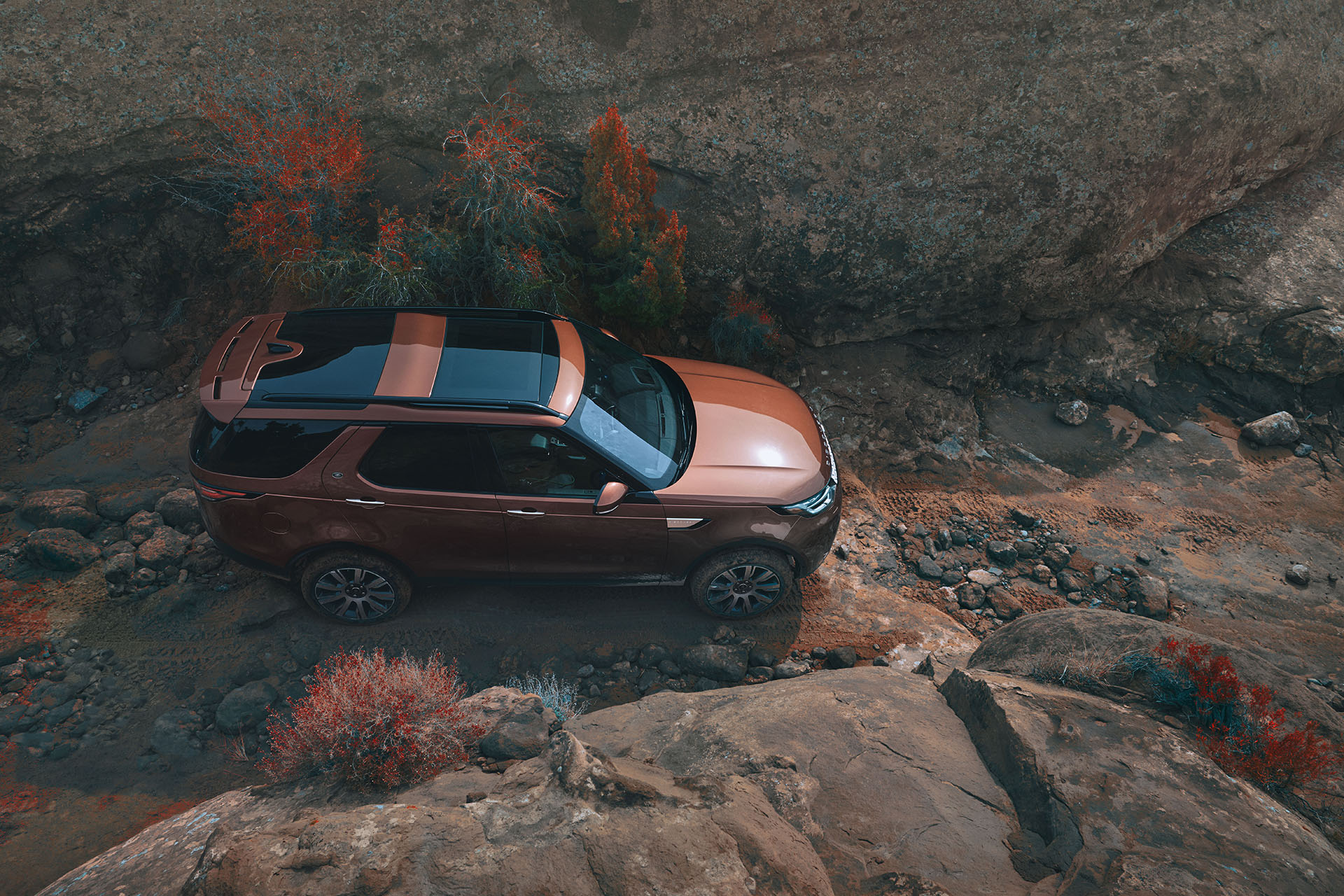 Harvest Digital Agriculture - photo series // Land Rover Discovery