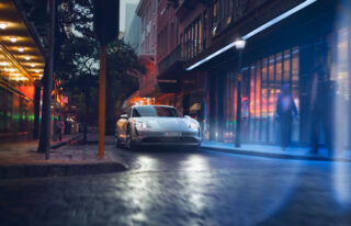 Harvest Digital Agriculture - Porsche // Taycan cross tourismo 4s