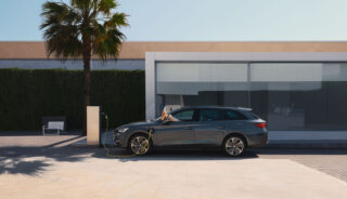 Harvest Digital Agriculture - Seat // Leon E-Hybrid