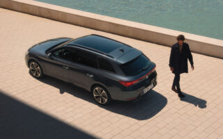 Harvest Digital Agriculture - Seat // Leon E-Hybrid