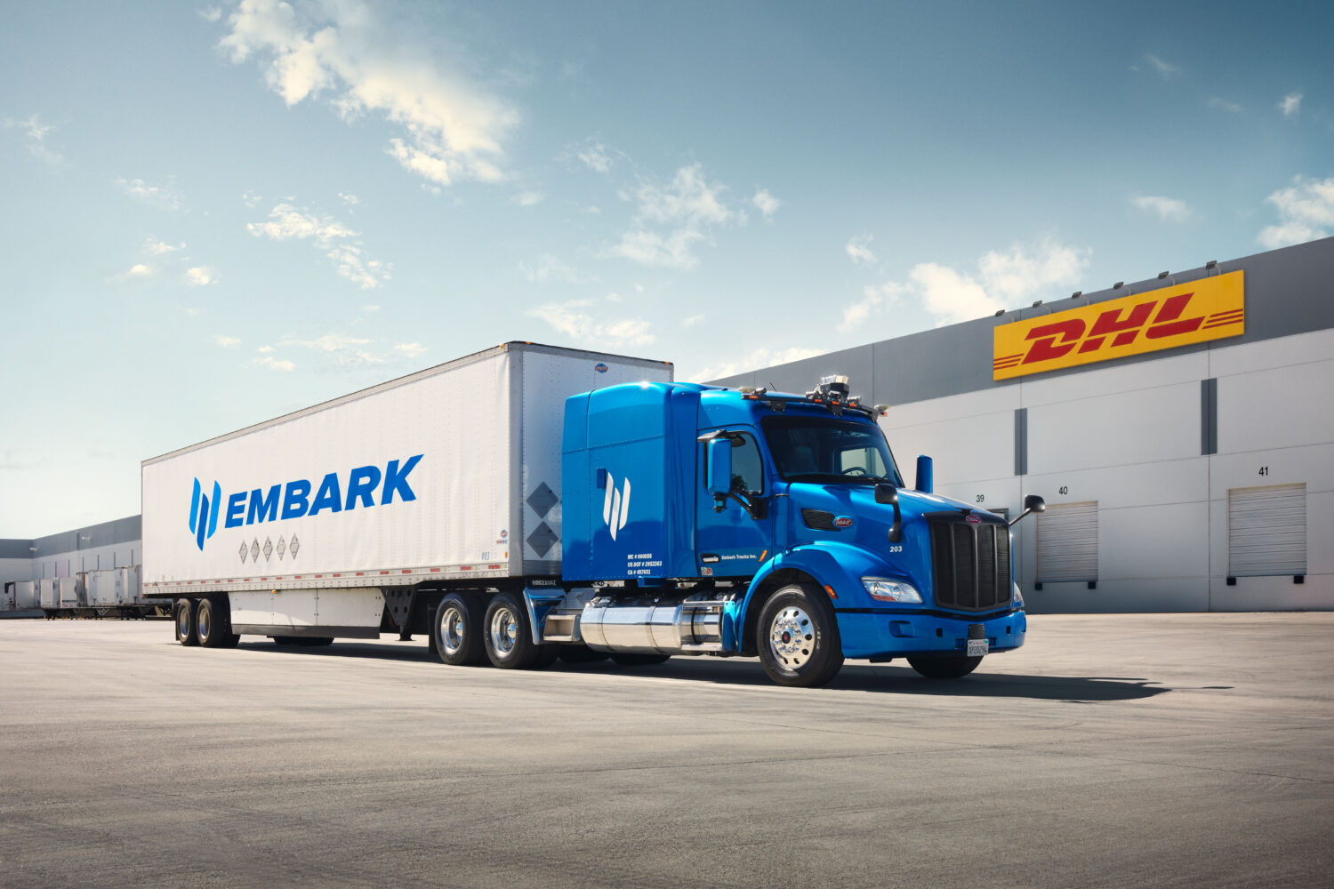 Harvest Digital Agriculture - EMBARK TRUCKS // DHL Ads