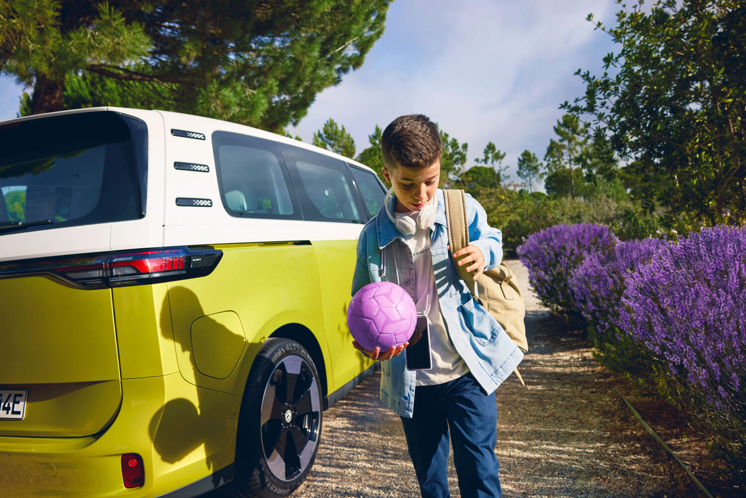 Harvest Digital Agriculture - VW // ID BUZZZ