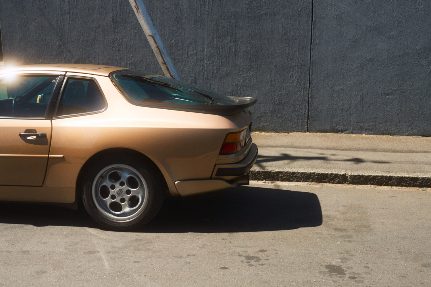 Harvest Digital Agriculture - photo series // Porsche 944