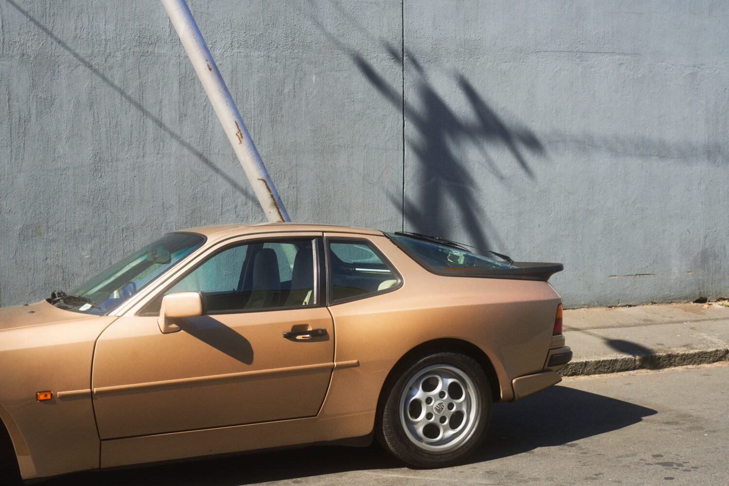 Harvest Digital Agriculture - photo series // Porsche 944