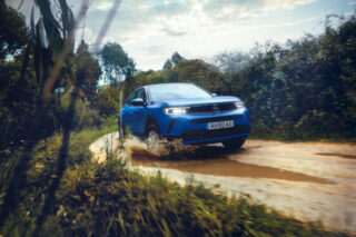 Harvest Digital Agriculture - photo series // opel mokka