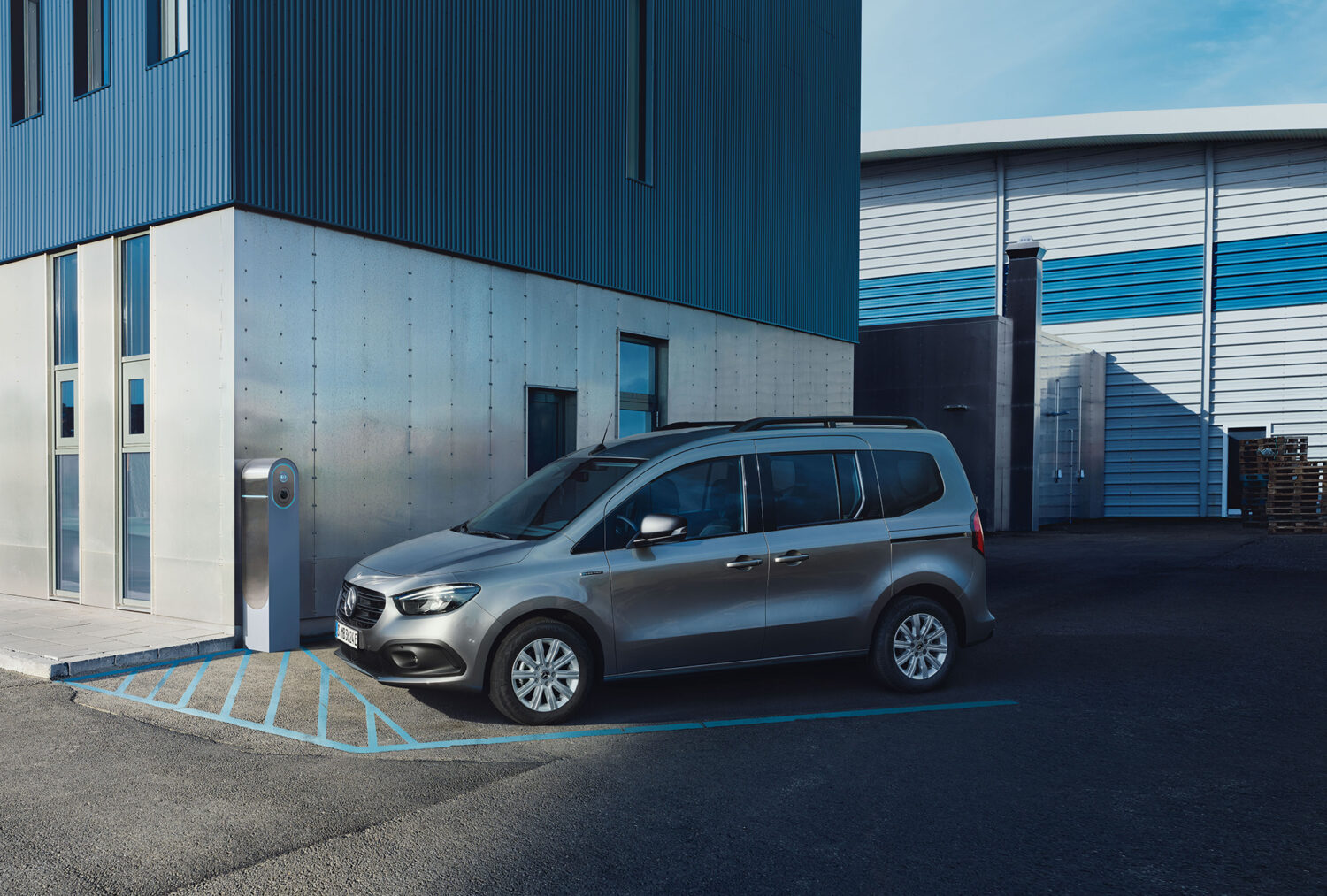 Harvest Digital Agriculture - Mercedes Benz Vans // eCitan